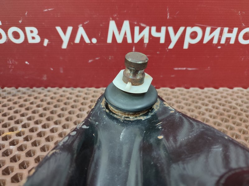 Рычаг подвески