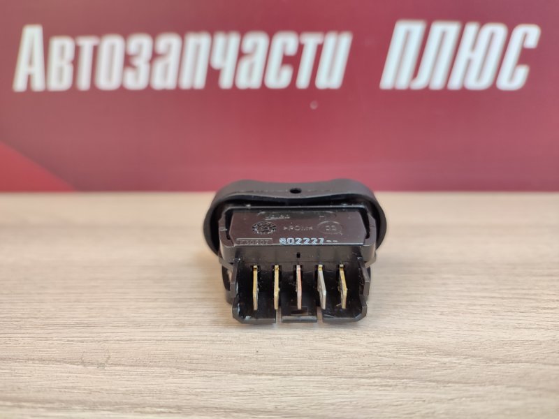 Кнопка стеклоподъемника