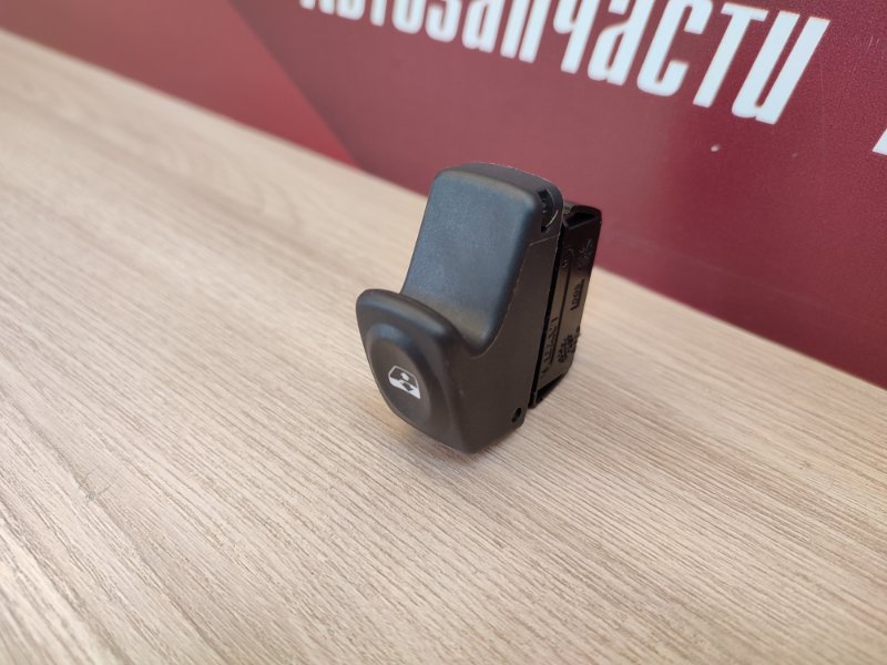 Кнопка стеклоподъемника