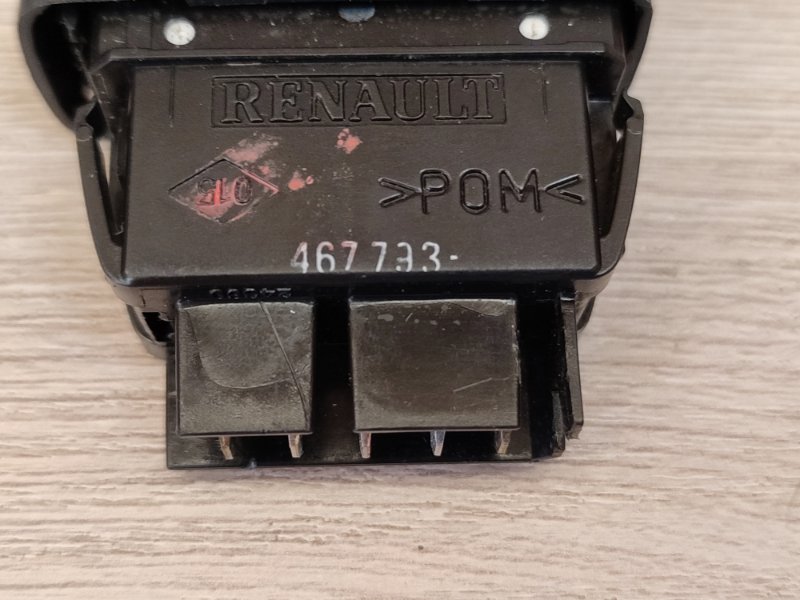 Кнопка стеклоподъемника