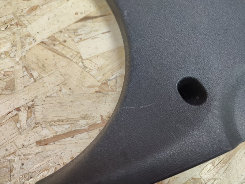 Обшивка средней стойки