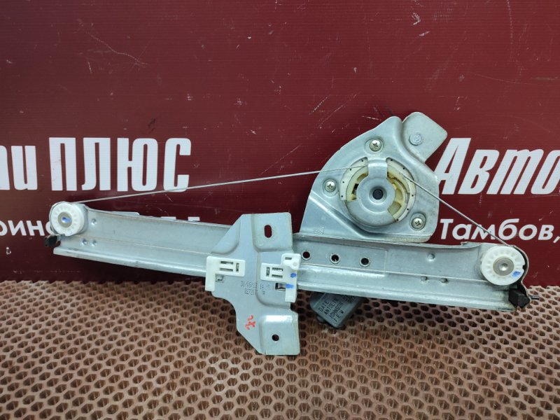 Стеклоподъемник    двери