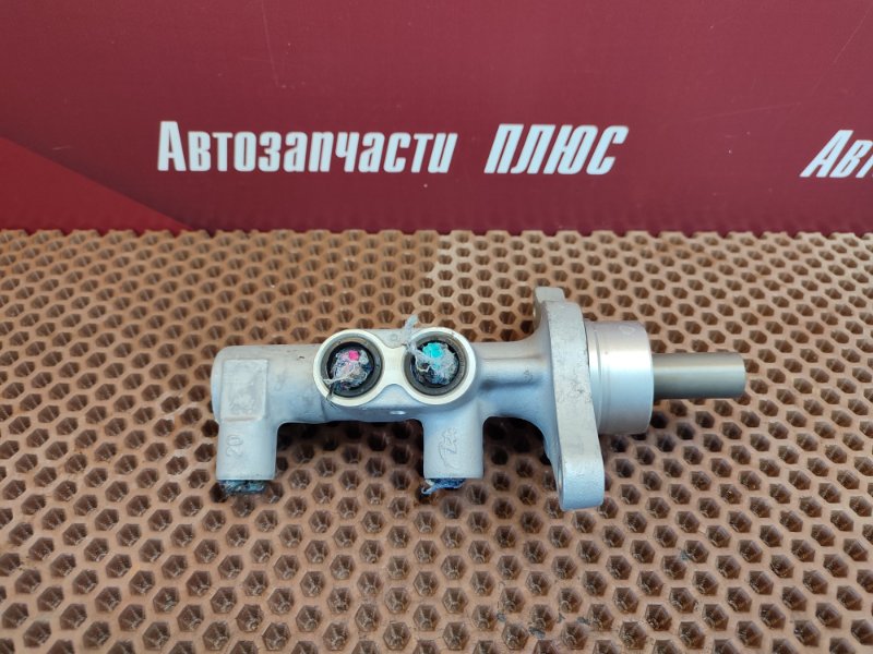 Главный тормозной цилиндр