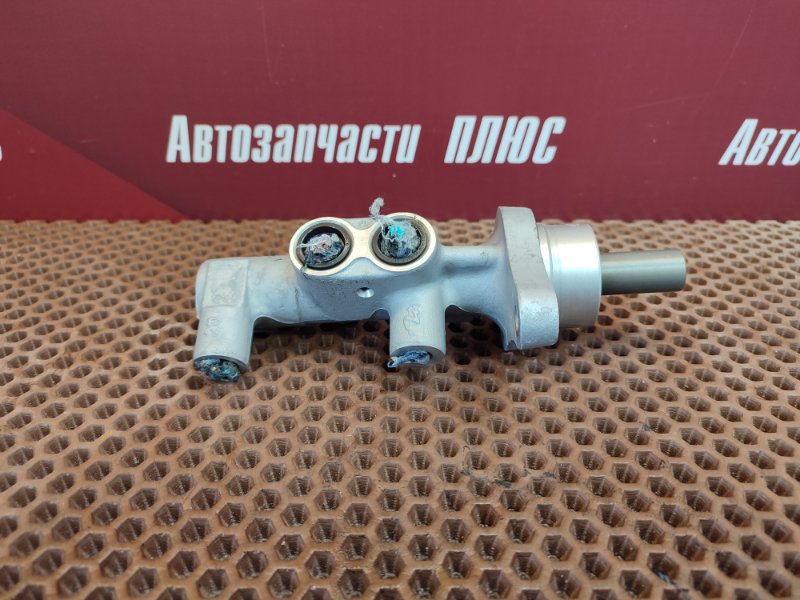 Главный тормозной цилиндр