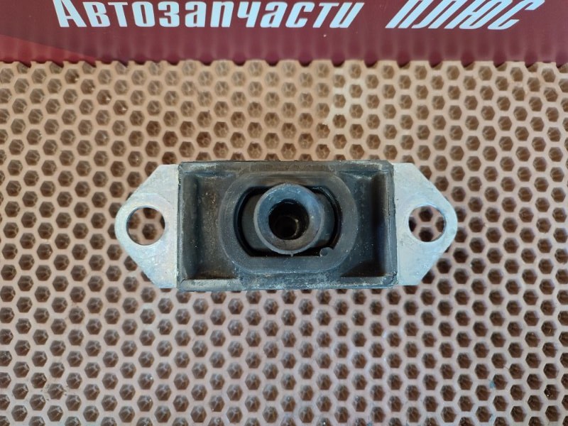 Опора двигателя