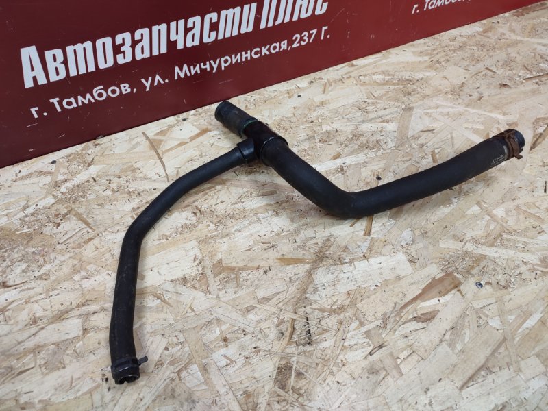 Патрубок радиатора