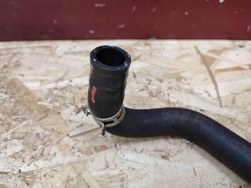 Патрубок отопителя