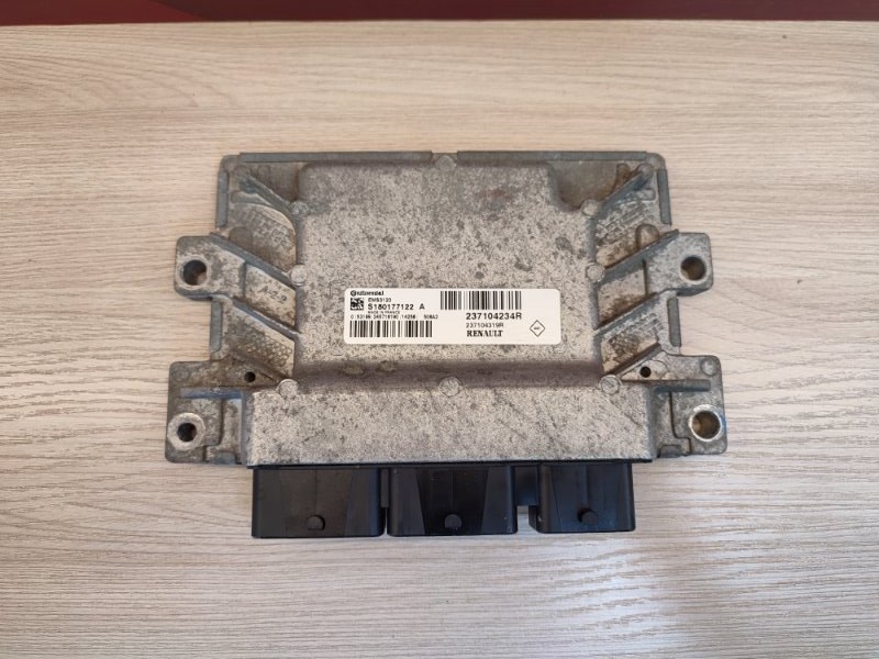 Блок управления двигателем