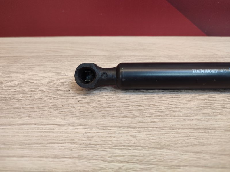 Амортизатор багажника