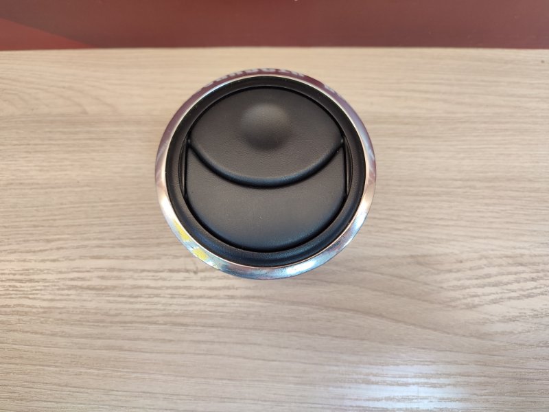 Воздушный дефлектор салона