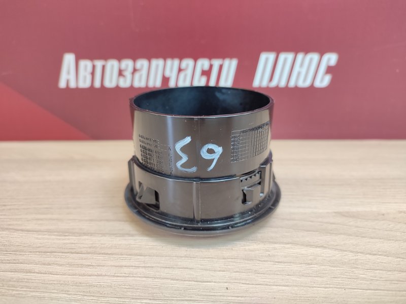 Воздушный дефлектор салона