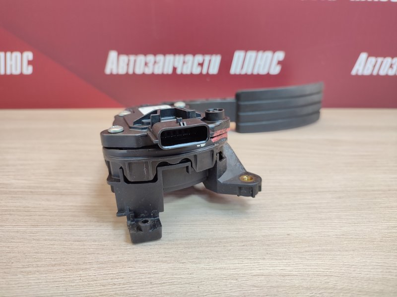 Педаль газа