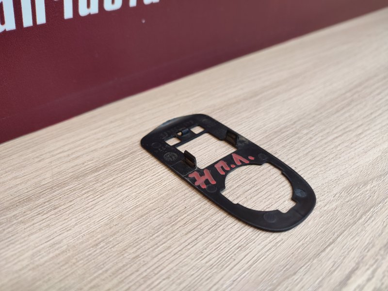 Уплотнитель ручки двери