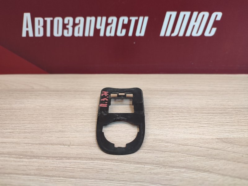 Уплотнитель ручки двери