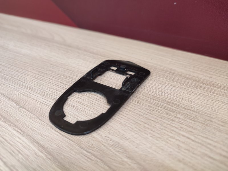 Уплотнитель ручки двери