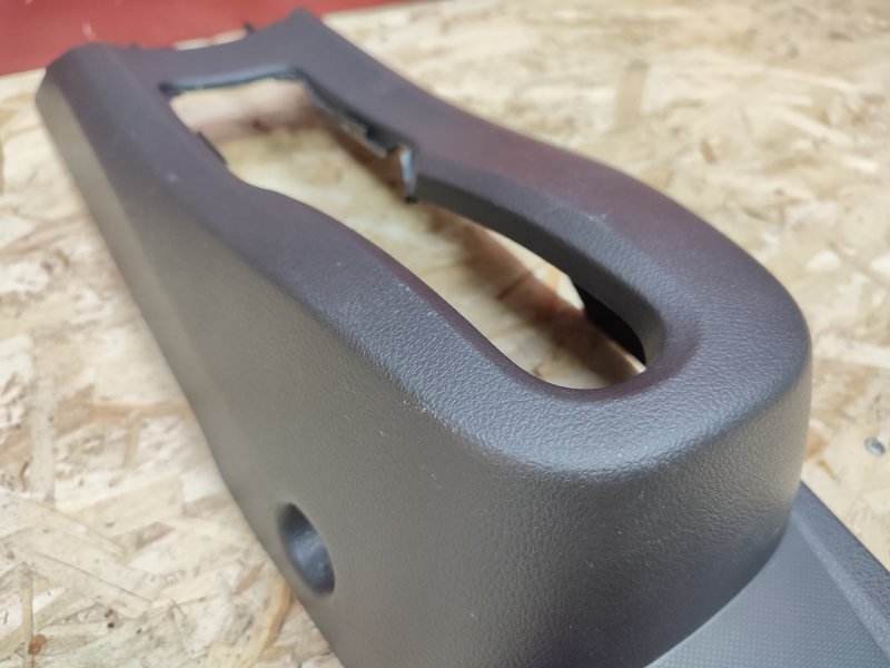 Консоль между сидений