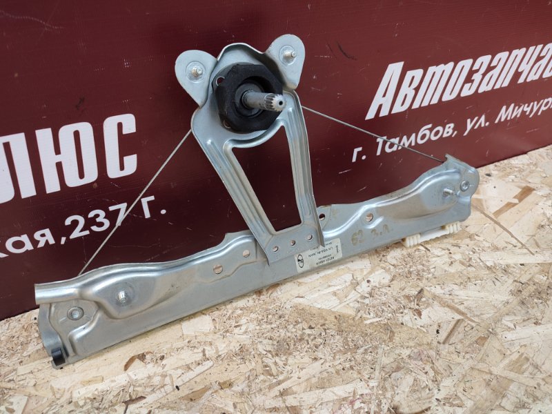 Стеклоподъемник    двери