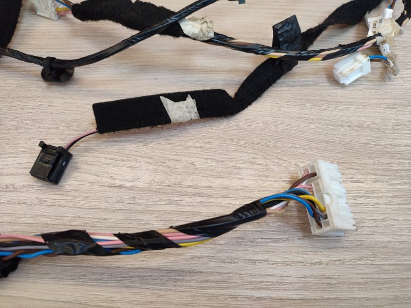 Проводка двери