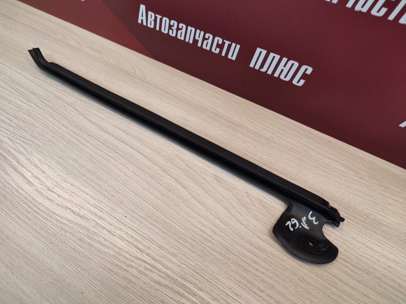 Уплотнитель двери