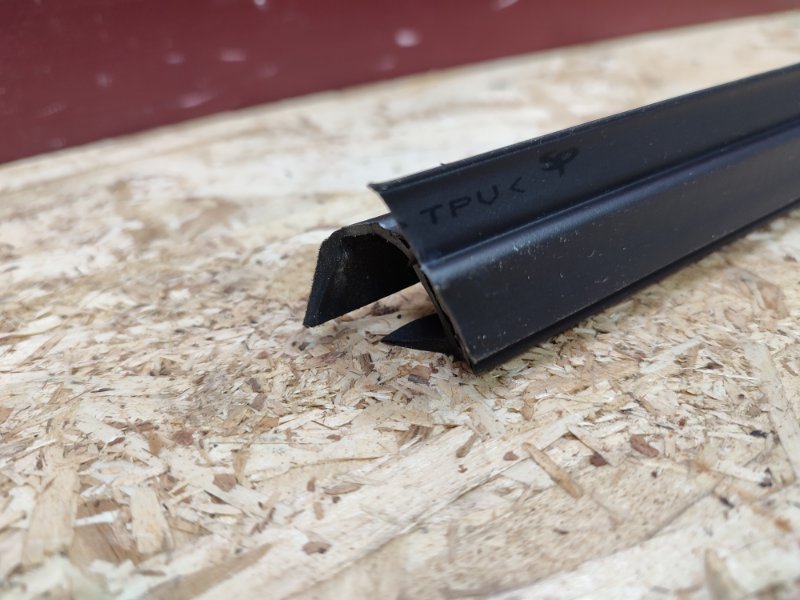 Уплотнитель стекла двери внутренний