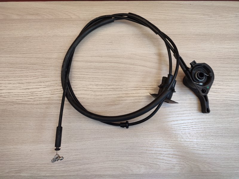 Трос замка капота