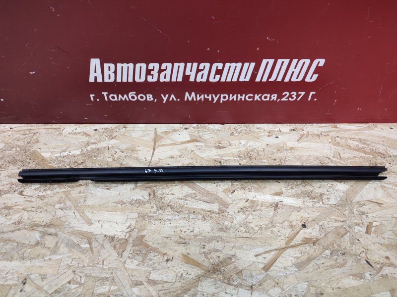Уплотнитель стекла двери внутренний
