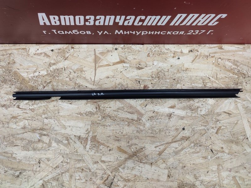 Уплотнитель стекла двери внутренний