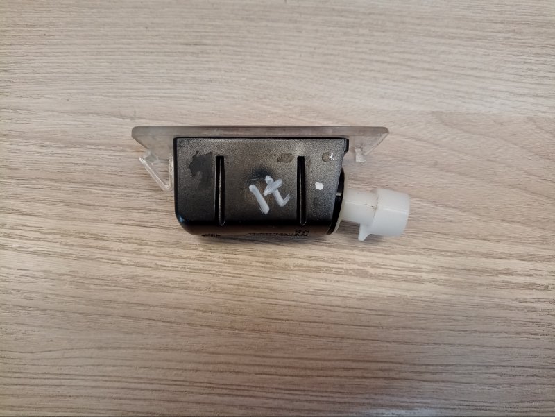 Плафон подсветки номера