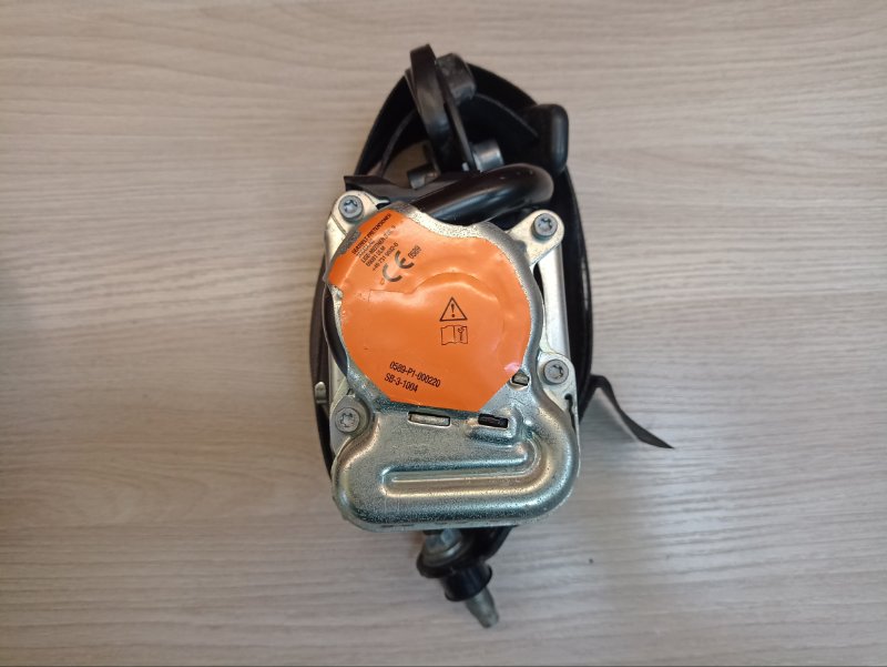 Ремень безопасности