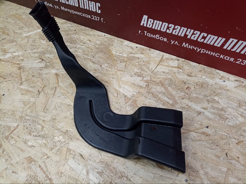 Воздуховод салона