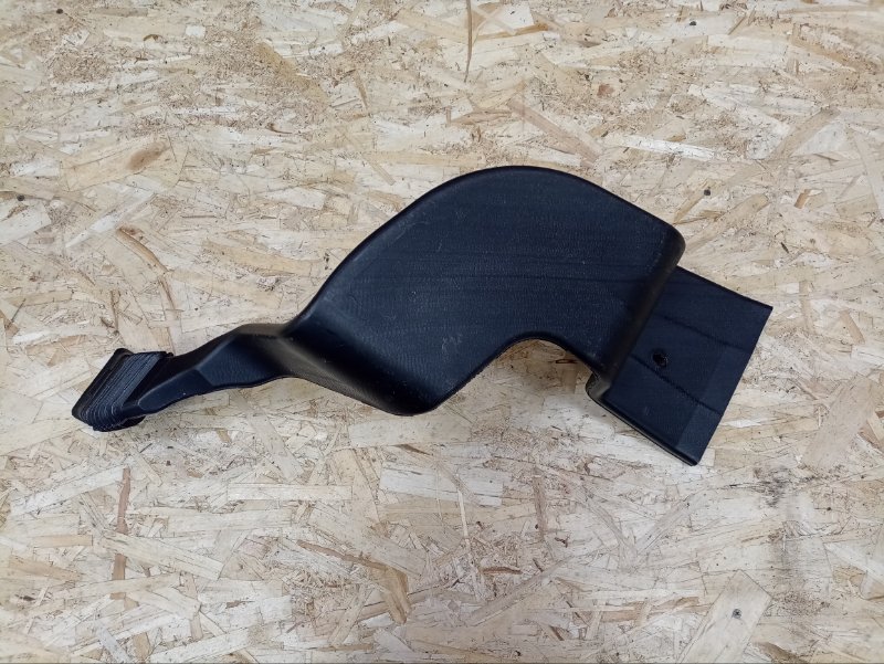 Воздуховод салона