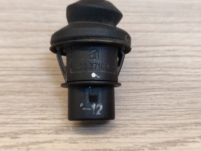 Концевик двери