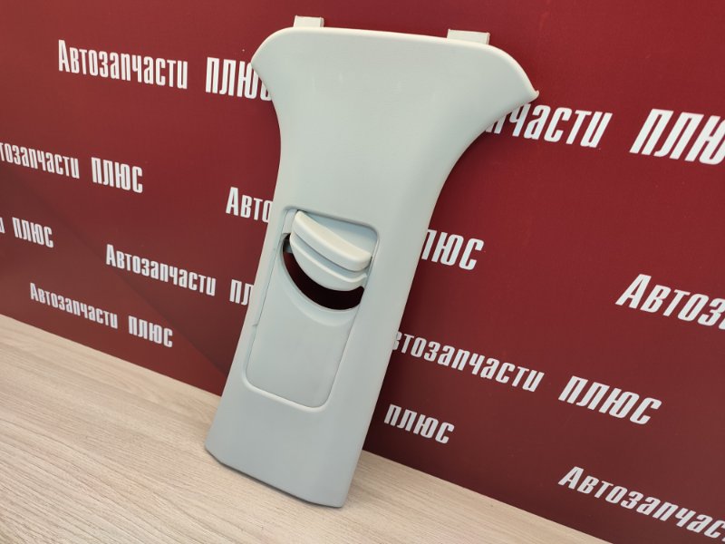 Обшивка средней стойки