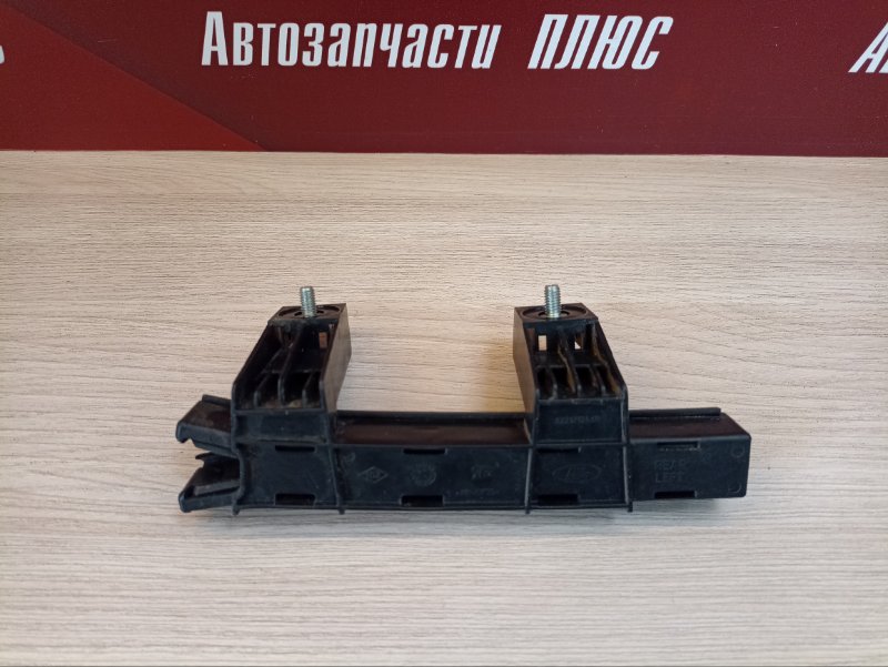 Направляющая стекла двери