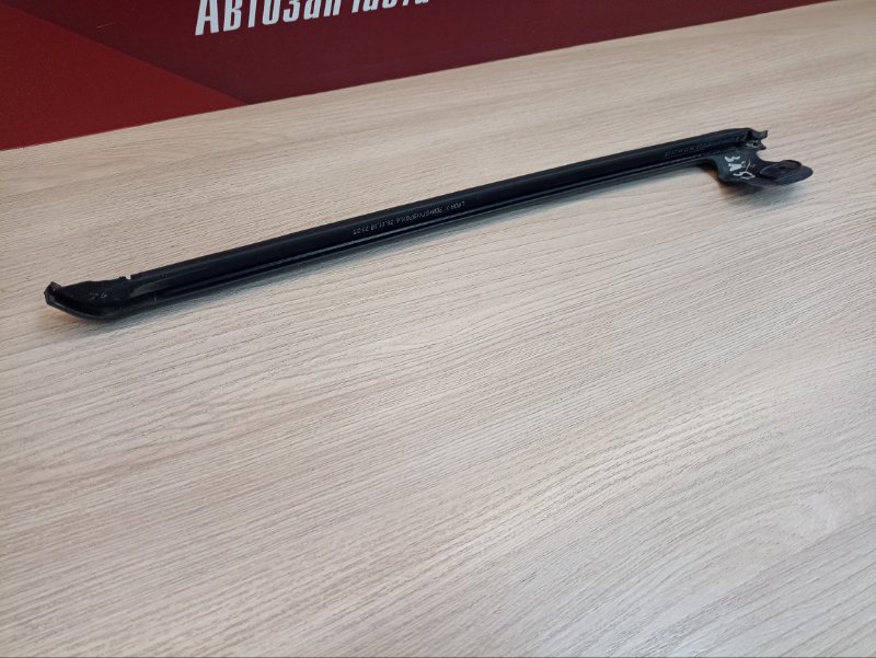 Уплотнитель двери