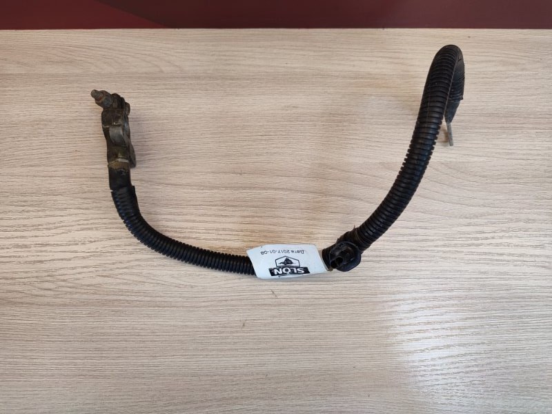 Клемма аккумулятора (минусовая)