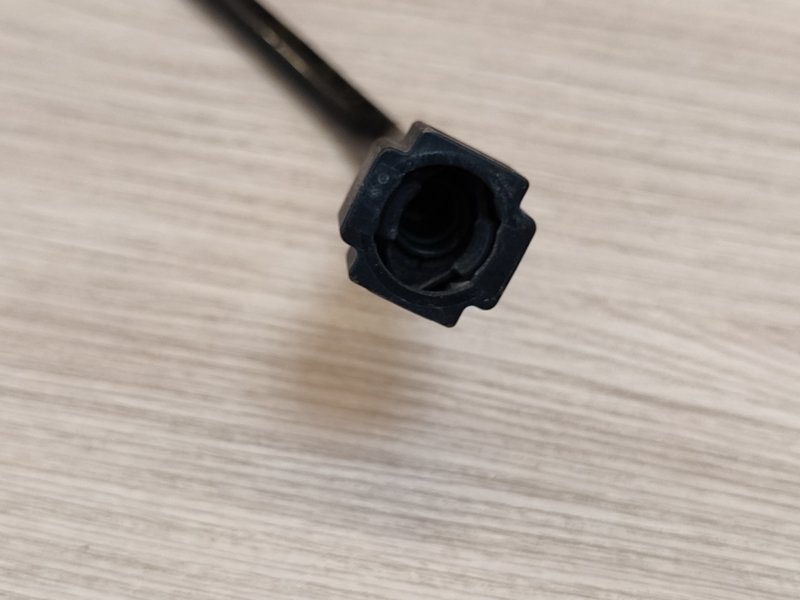 Трубка топливная