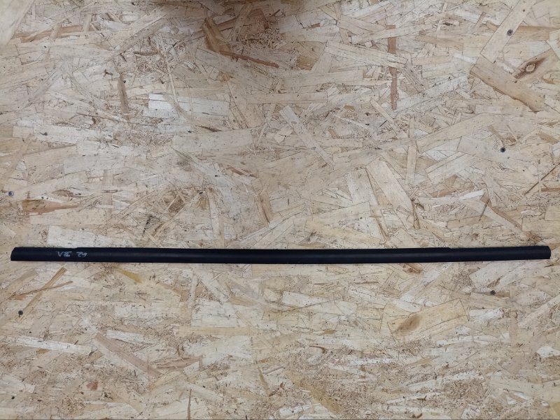 Уплотнитель стекла двери внешний