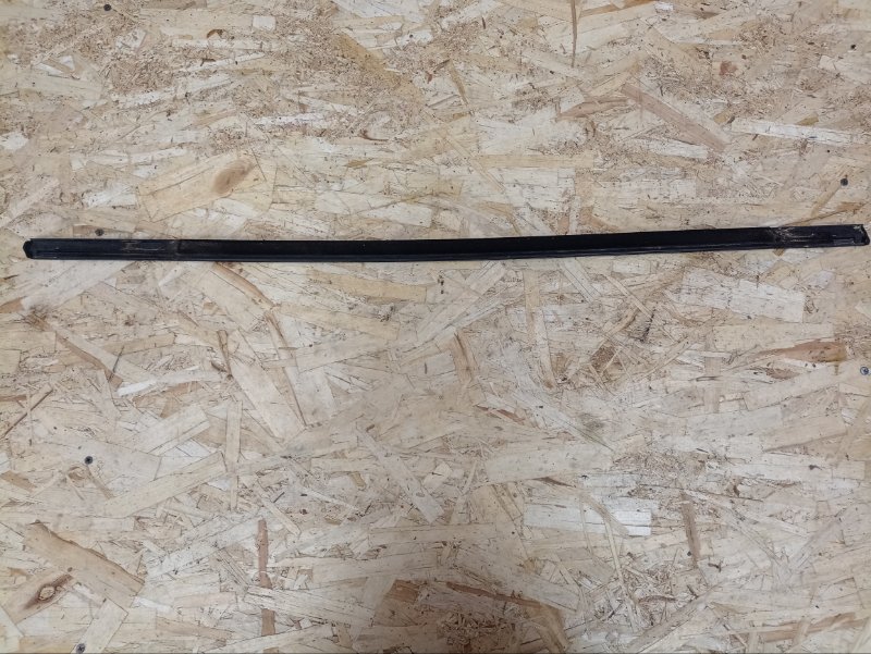 Уплотнитель стекла двери внешний