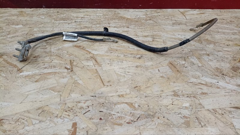 Клемма аккумулятора (минусовая)