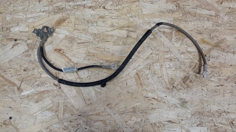 Клемма аккумулятора (минусовая)