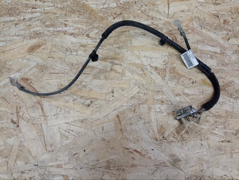 Клемма аккумулятора (минусовая)