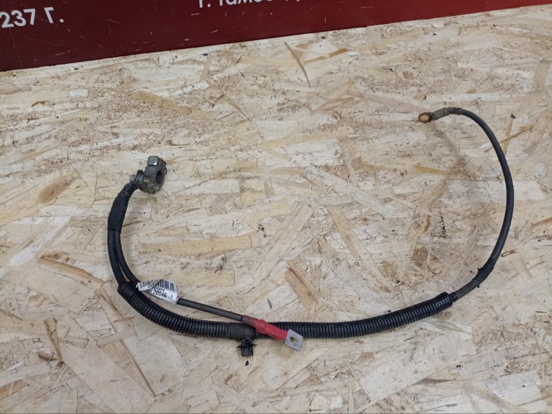 Клемма аккумулятора (минусовая)