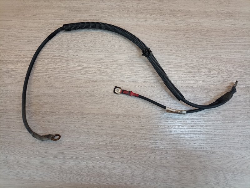 Клемма аккумулятора (минусовая)