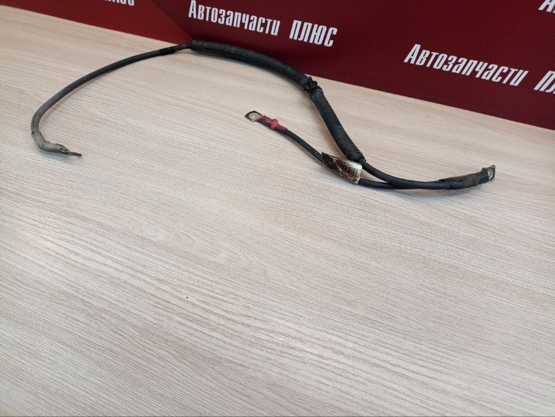 Клемма аккумулятора (минусовая)