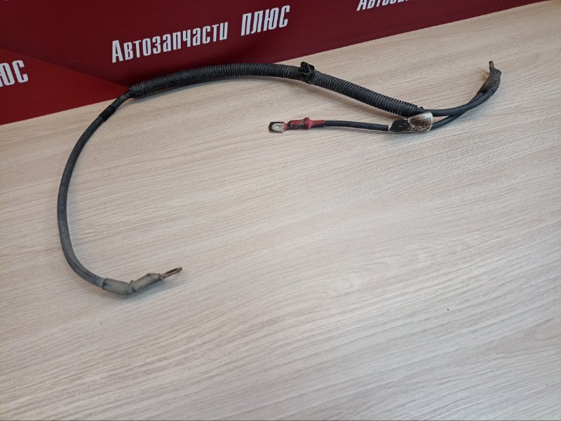 Клемма аккумулятора (минусовая)