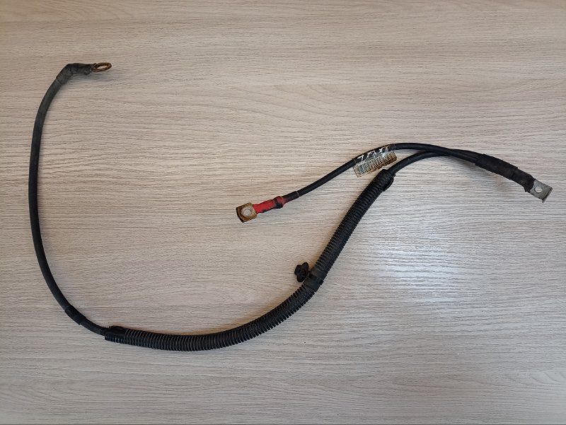 Клемма аккумулятора (минусовая)