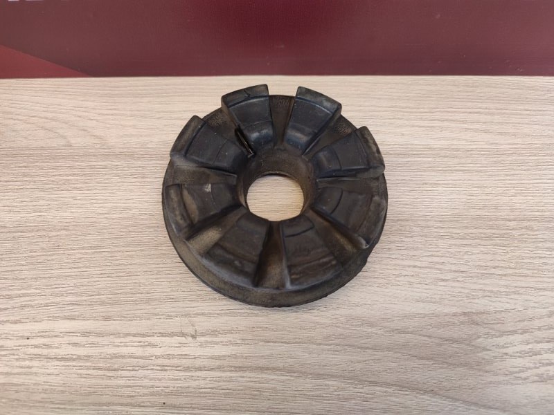 Верхняя опора    пружины