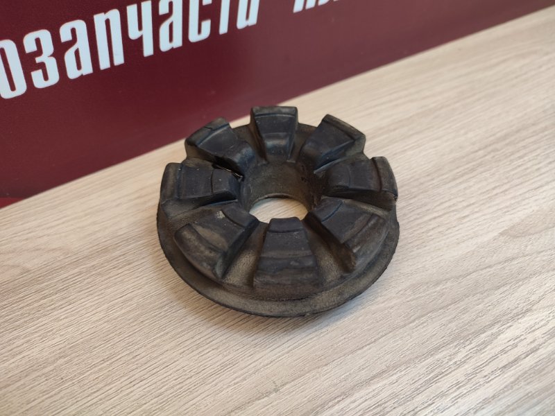 Верхняя опора    пружины