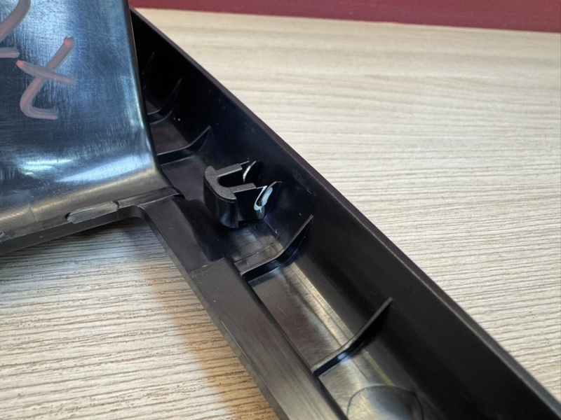 Внутренняя ручка     двери